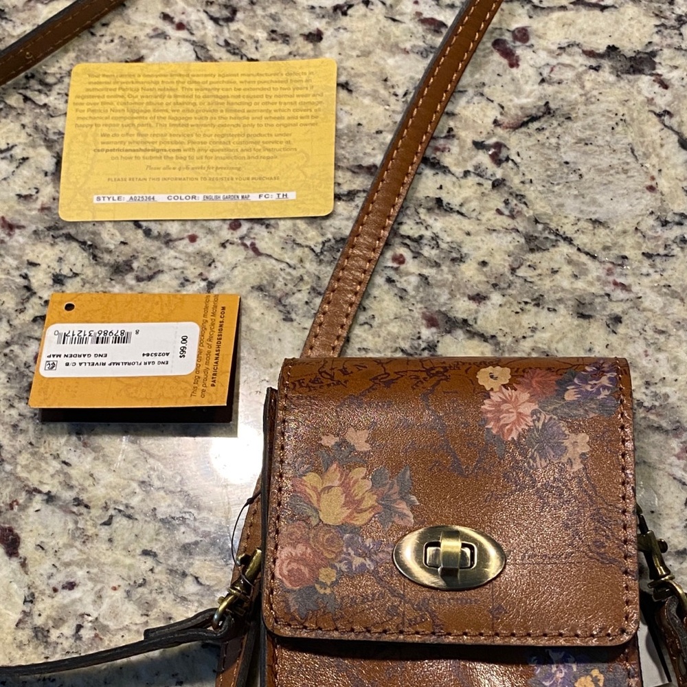 Patricia Nash leather small cross body purse 👜